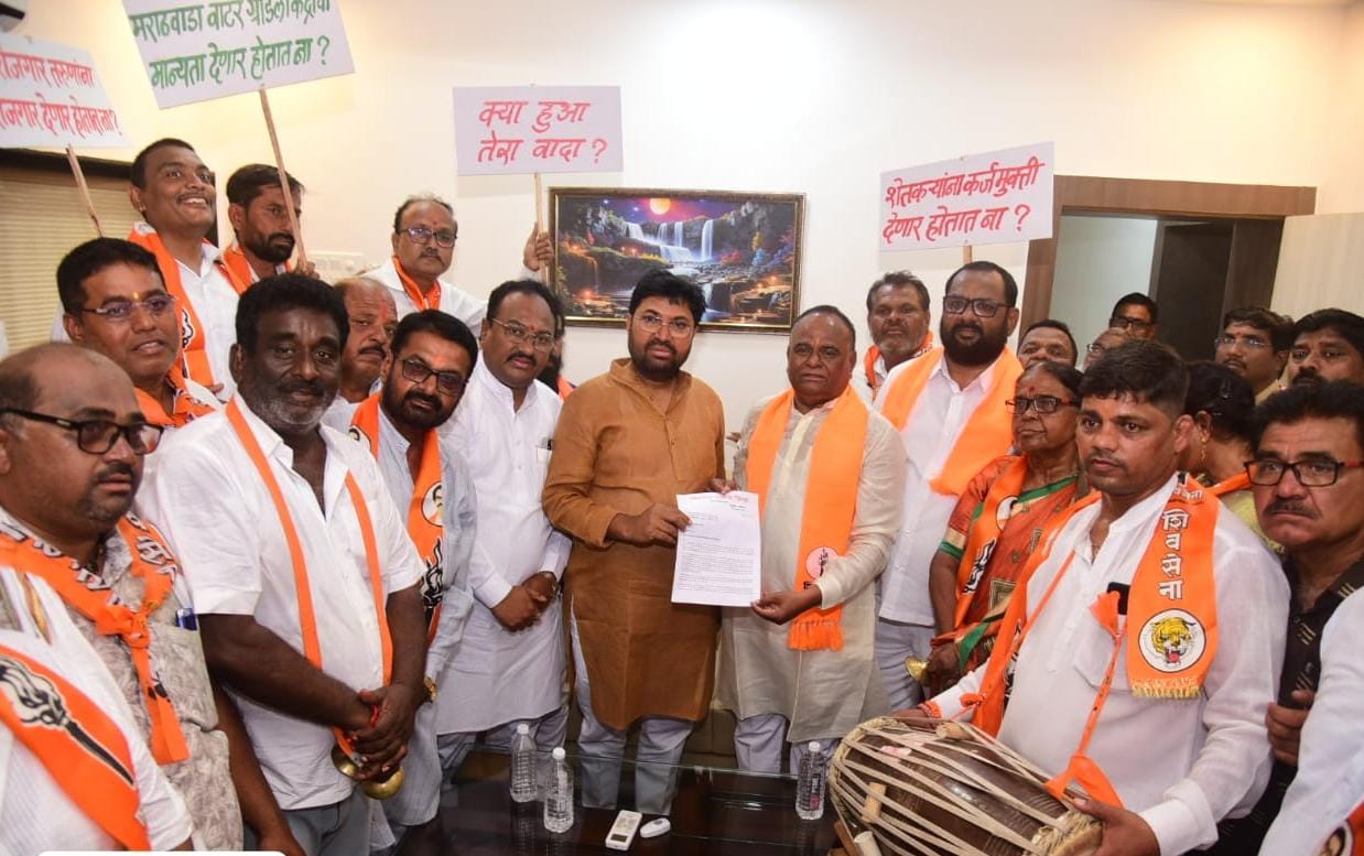 भाऊ आणि दादा, क्या हुवा तेरा वादा..; शिवसेनेचे जिल्हाप्रमुख भास्कर अंबेकर यांनी सत्ताधाऱ्यांना विचारला जाब 