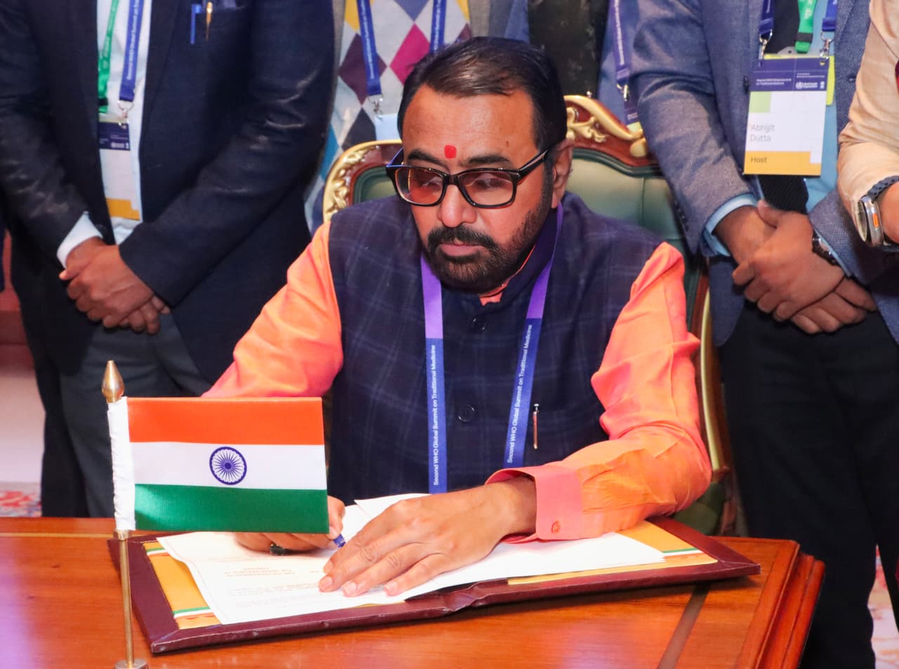 भारतीय आयुर्वेद सातासमुद्रापार.. केंद्रीय आयुषमंत्री प्रतापराव जाधव यांच्या आयुष मंत्रालयाने 16 देशांसोबत केली व्दिपक्षीय चर्चा आणि सामंज्यस करार