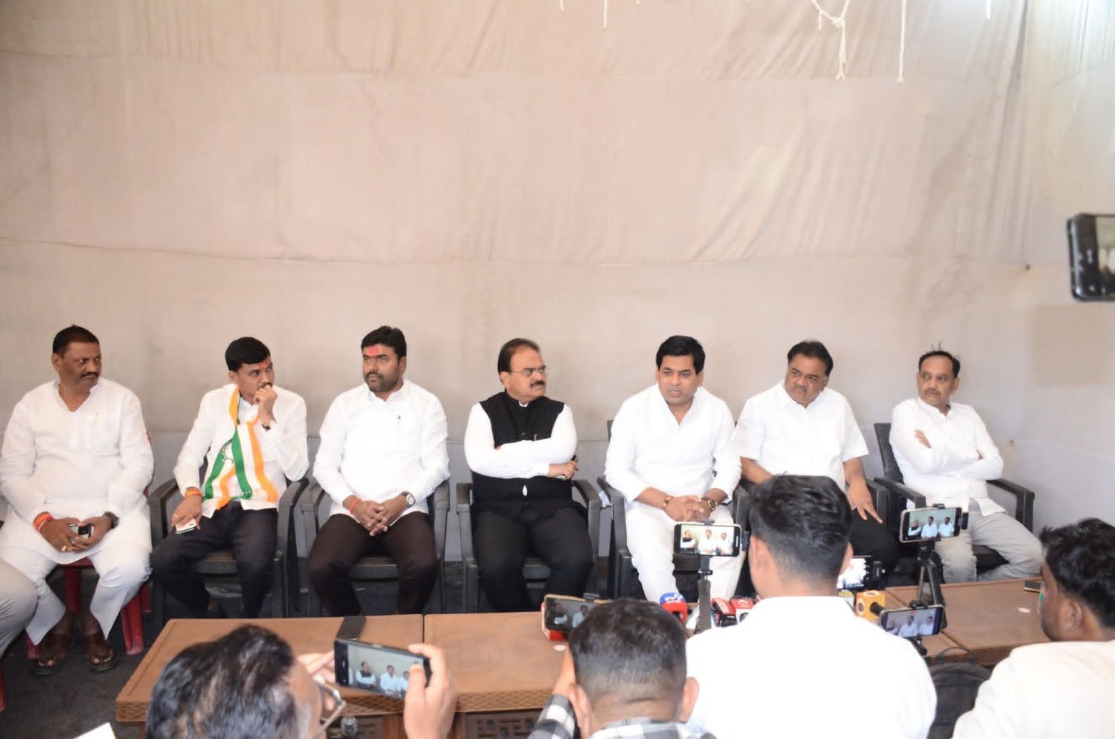 परभणी मनपा निवडणुकीसाठी दोन्ही राष्ट्रवादी एकत्र; पत्रकार परिषदेत युतीची घोषणा