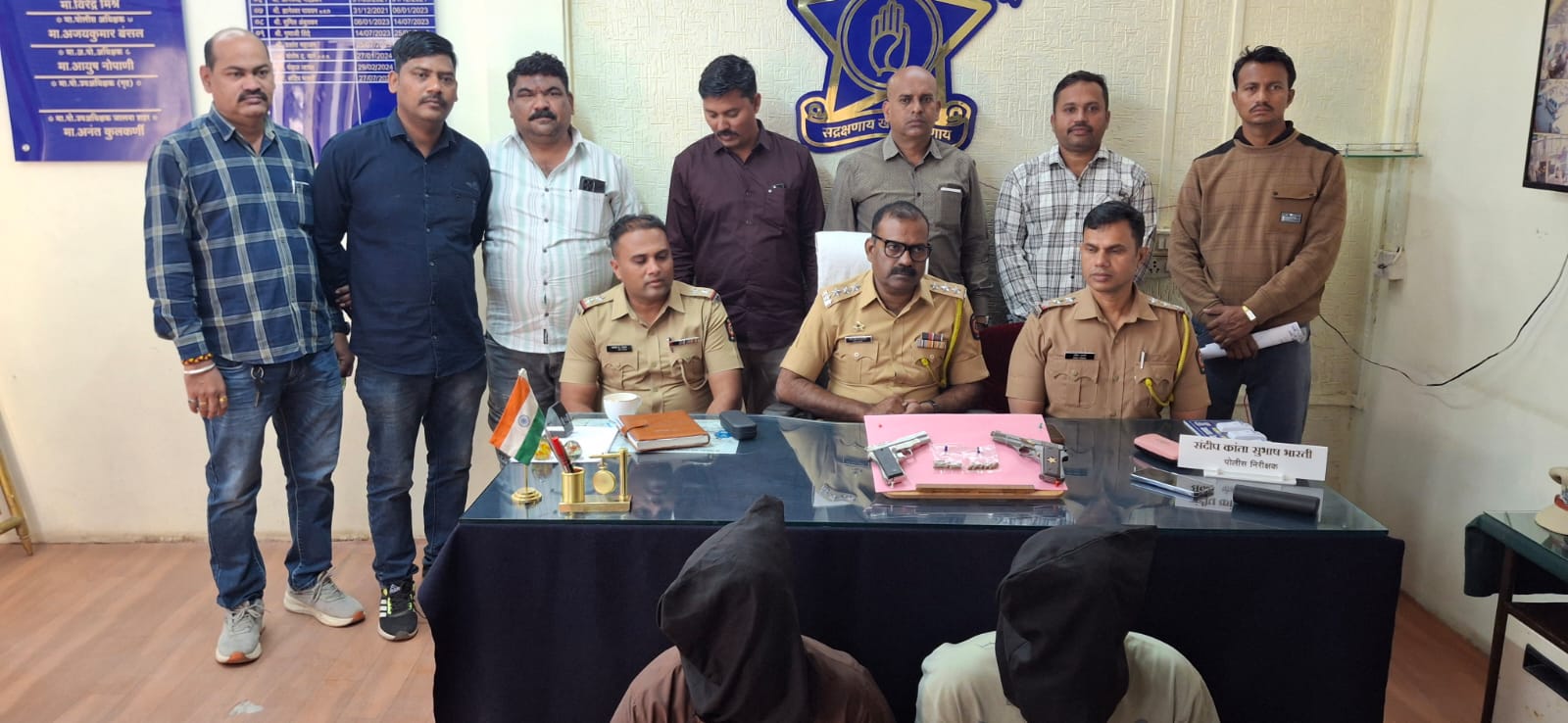 दोन गावठी पिस्तूल 11 जिवंत काडतुसे जप्त : दोन जणांना घेतले ताब्यात ; सदर बाजार पोलिसांची कारवाई