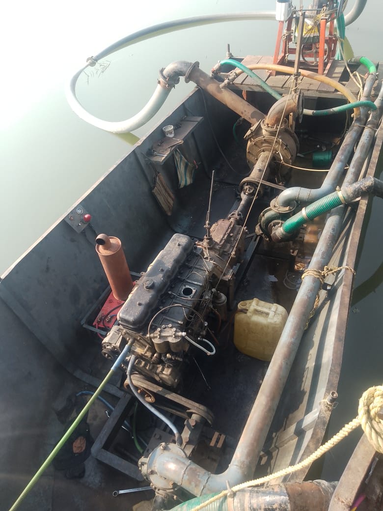 गोदावरी नदीतून वाळू उपसा करणाऱ्यांच्या बोटी जप्त; गंगापूर पोलिसांची धडक कारवाई