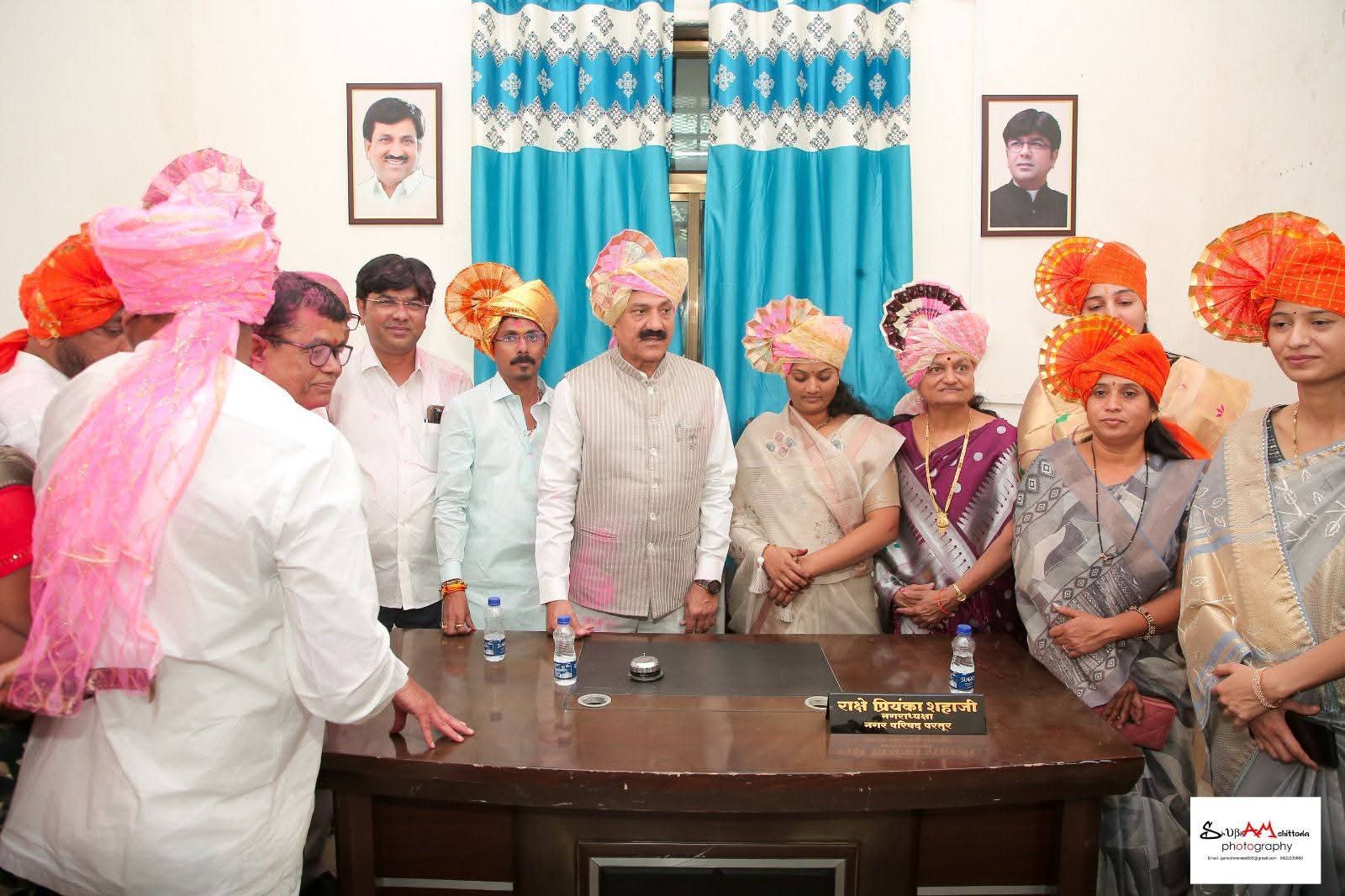 प्रियांका राक्षे यांनी घेतला नगराध्यक्ष पदाचा पदभार; उपनगराध्यक्षपदी विशाखा राखे यांची निवड